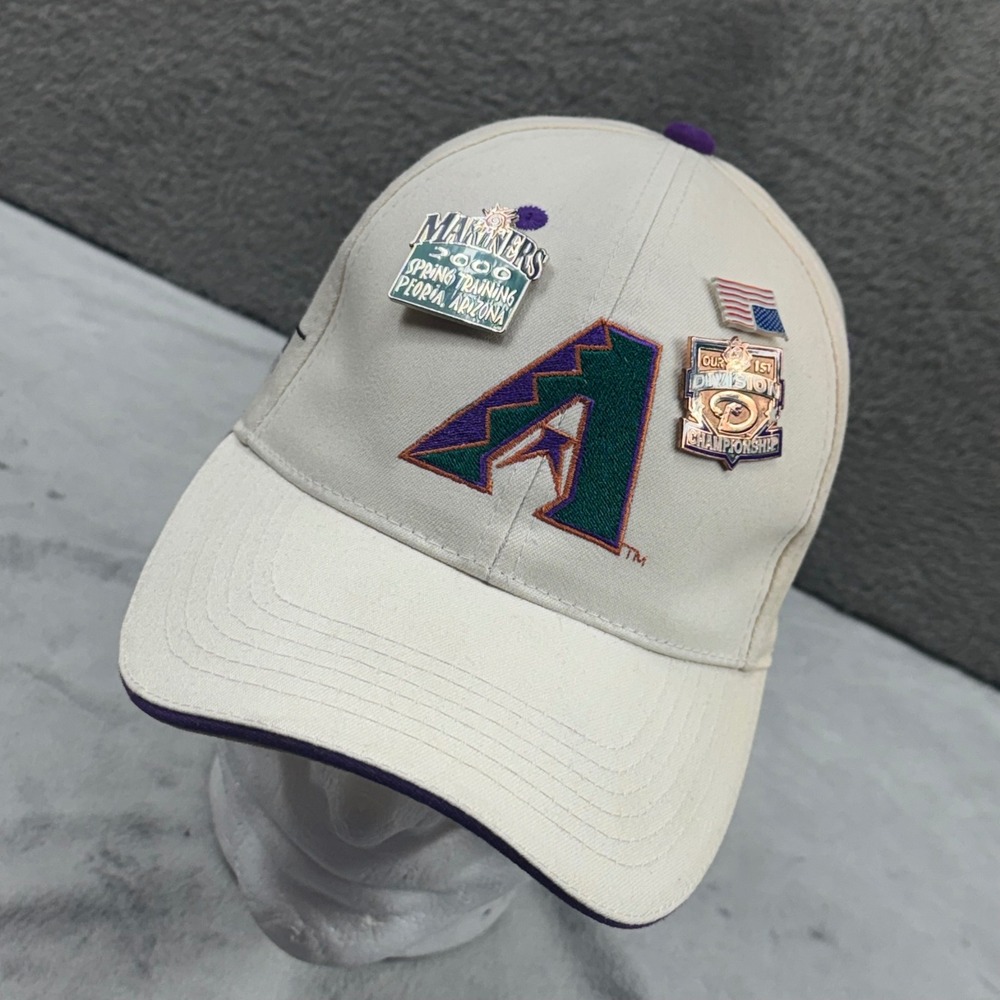 Arizona Diamondbacks BD&A Randy‎ Johnson Cy Young Hat Cream Purple Pins 2000 NL
